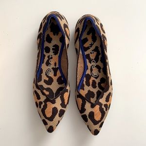 Rothy’s big cat pointed toe flats! Size 7